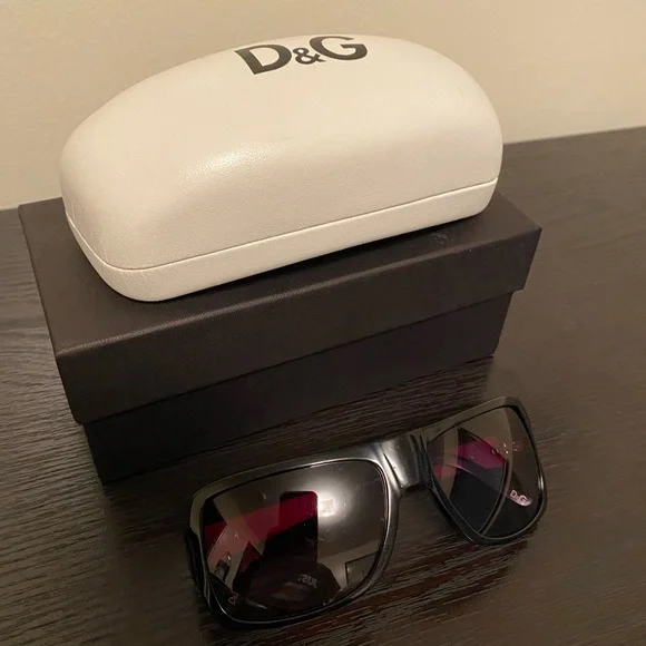 Dolce & Gabbana | Accessories | Dolce Gabbana Black Red  display picture 3